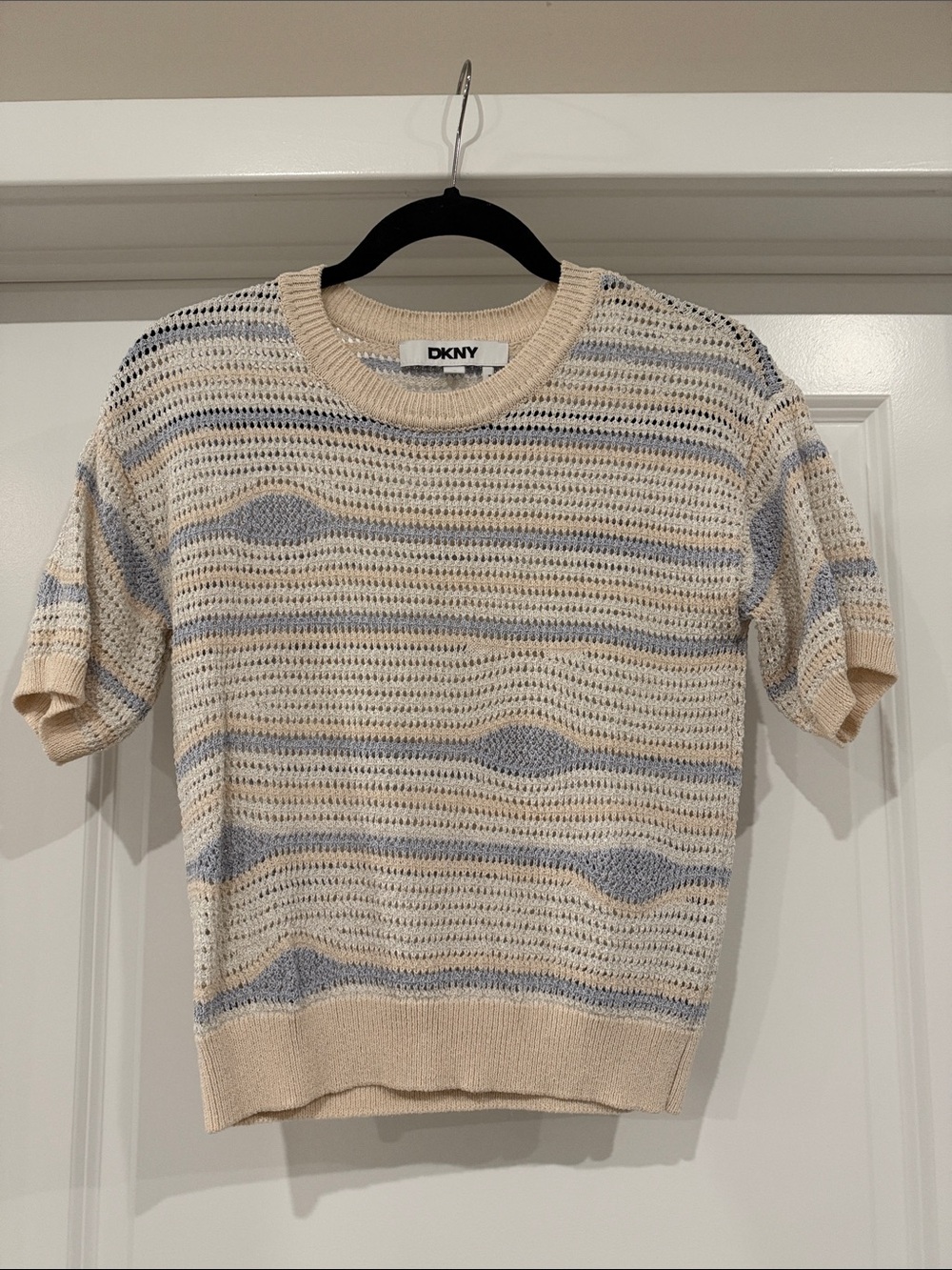 DKNY Cream and Light Blue Short-Sleeve Crewneck Knit Top